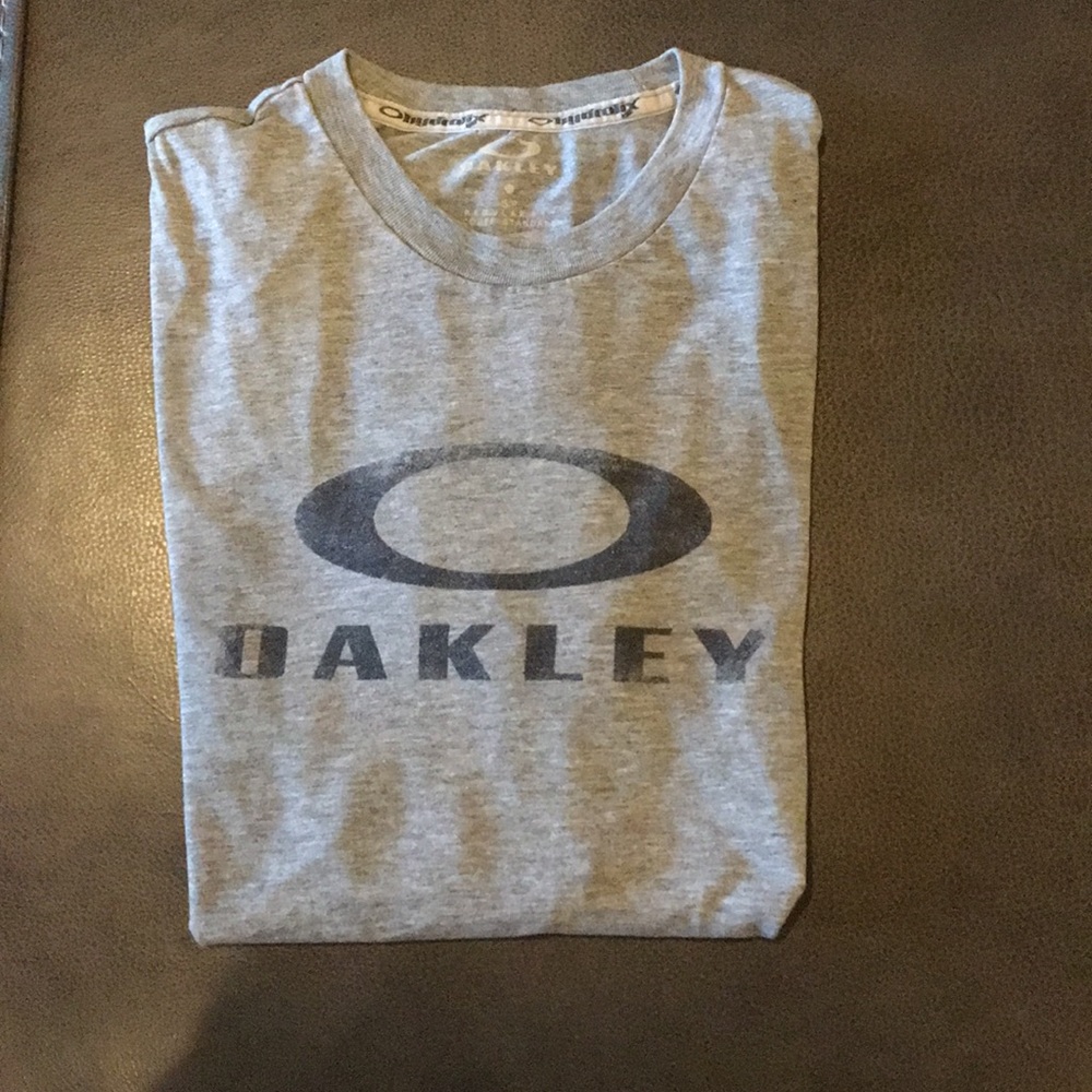 Oakley men’s T-shirt